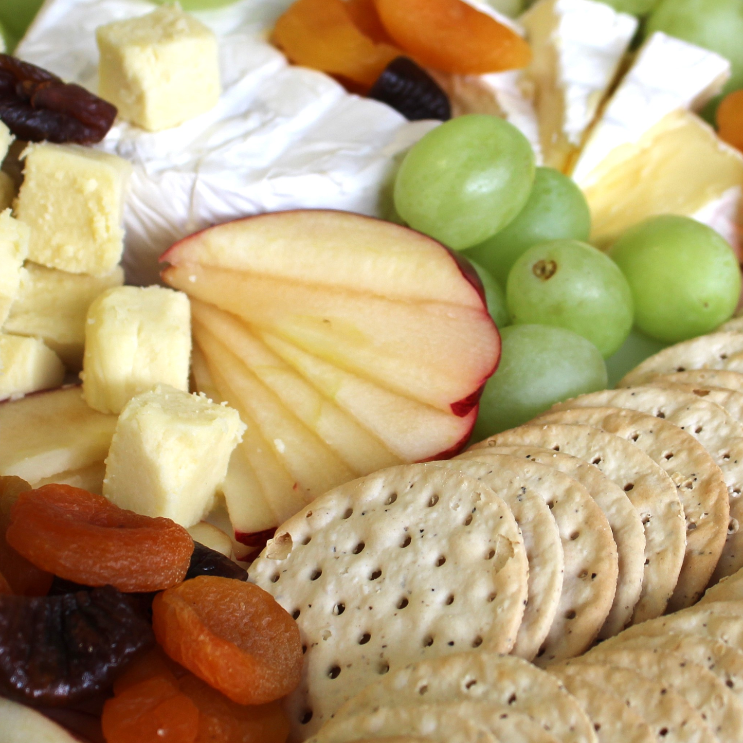 Cheese and Fruit Platter (VO/VGO/GFO)